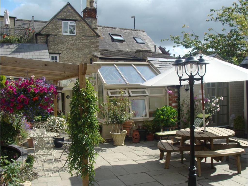 Bed and Breakfast The Old Brewhouse Cirencester Esterno foto